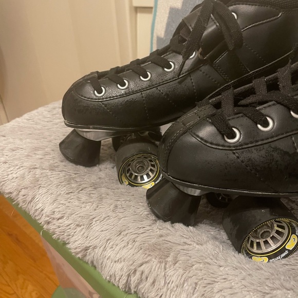 Men’s size 11 rolling skates - Picture 2 of 6